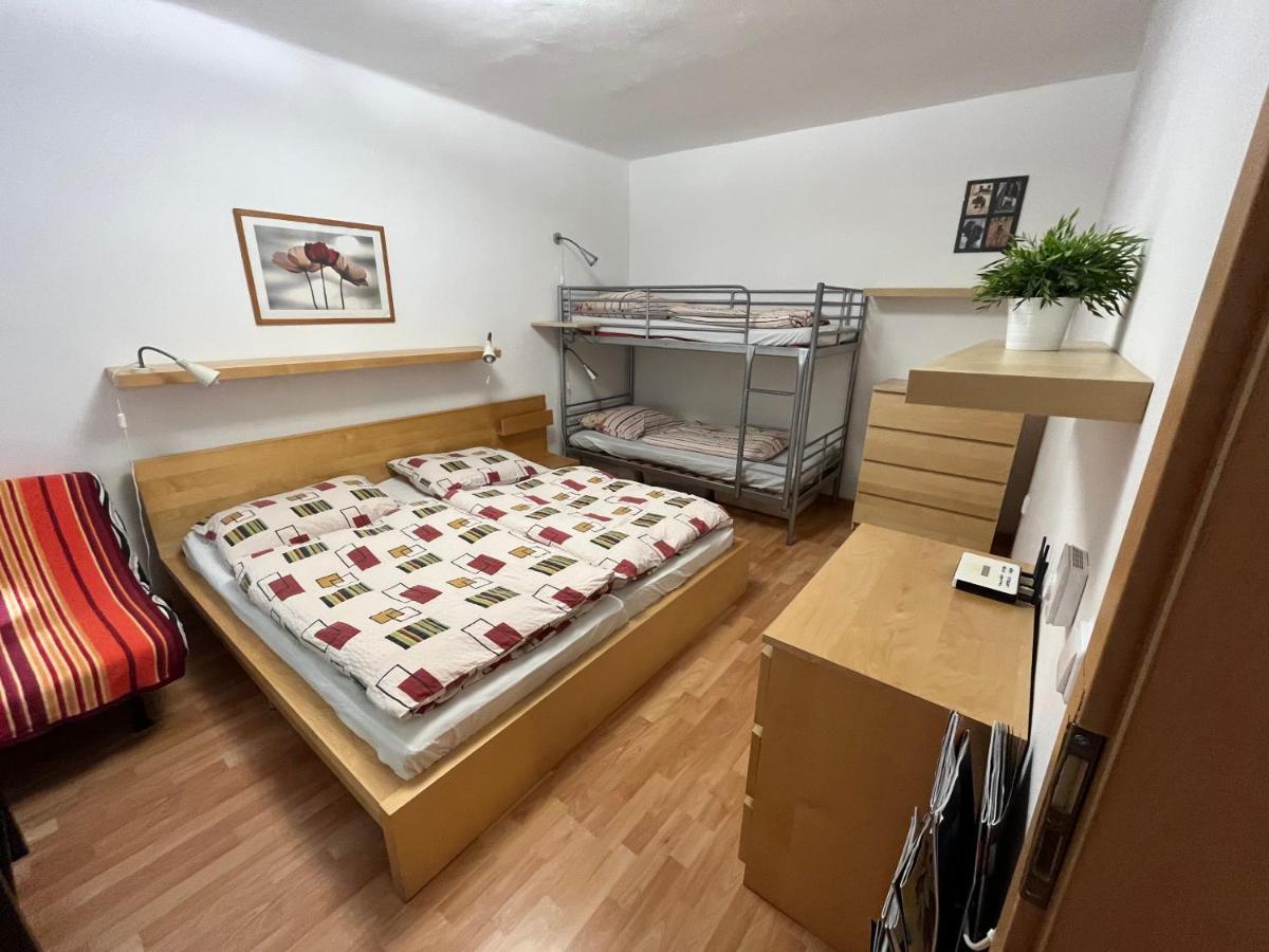 Apartman Kinali Horni Lipova Exterior photo